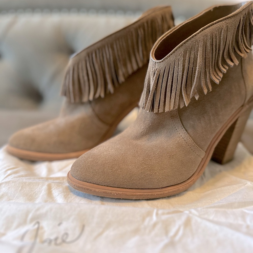 Joie Lauren booties